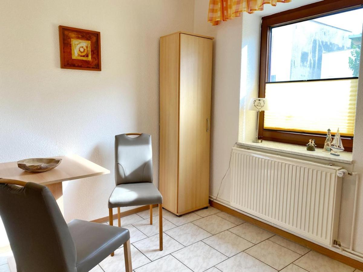 Ferienwohnungen Stadtmitte - Fewo 3 ザスニッツ エクステリア 写真